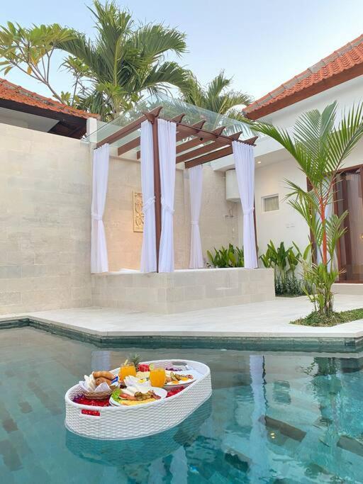 Villa Akmali Umalas 2Br With Private Pool & Jacuzzi Canggu Exteriér fotografie