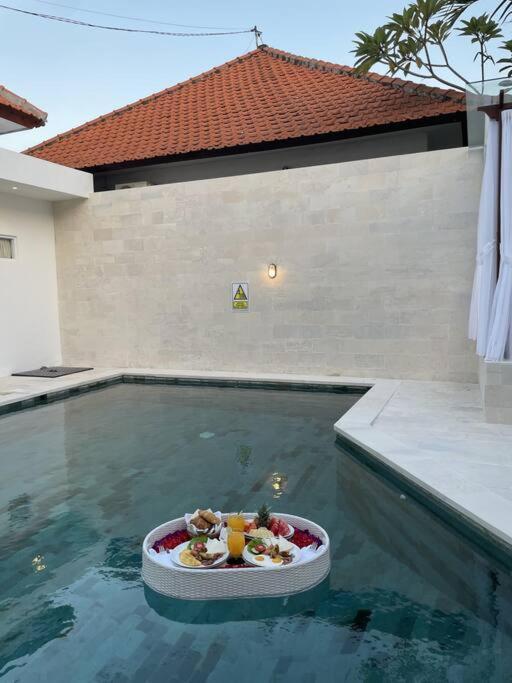 Villa Akmali Umalas 2Br With Private Pool & Jacuzzi Canggu Exteriér fotografie