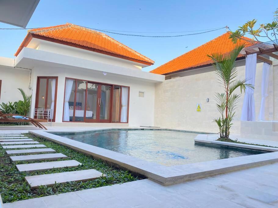 Villa Akmali Umalas 2Br With Private Pool & Jacuzzi Canggu Exteriér fotografie