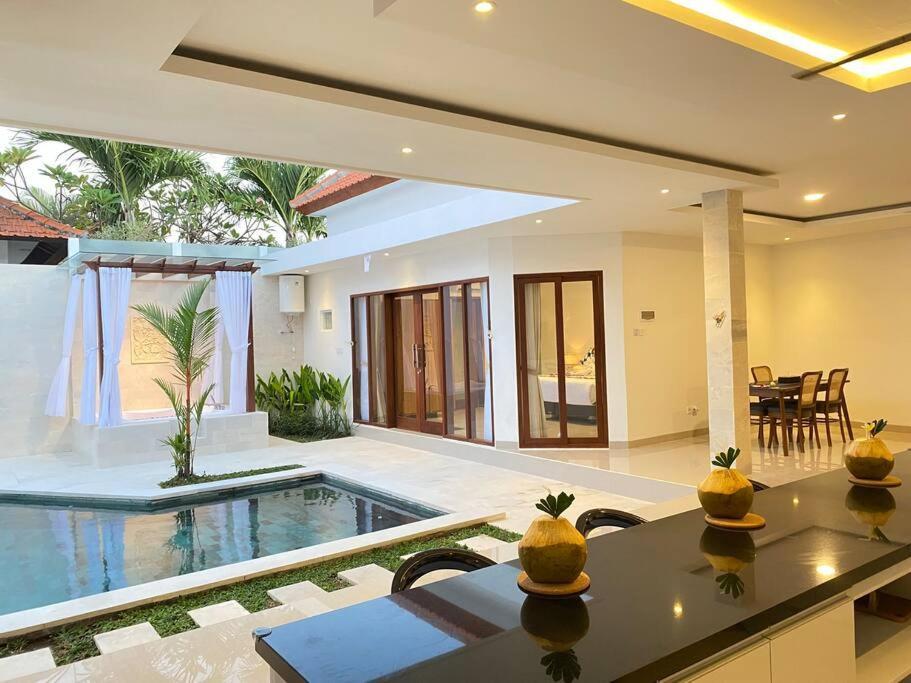 Villa Akmali Umalas 2Br With Private Pool & Jacuzzi Canggu Exteriér fotografie